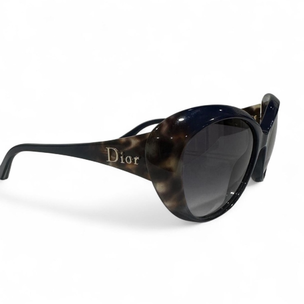 Dior Women's Black and Brown Sunglasses